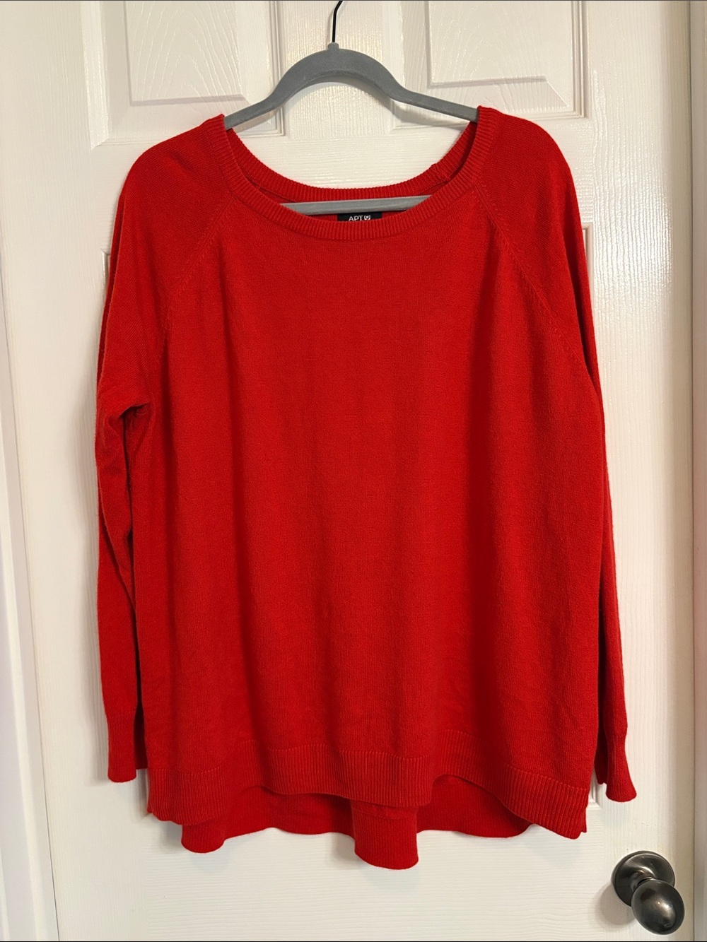 Apt. 9 Bright Red Lightweight Scoop Neck Pullover